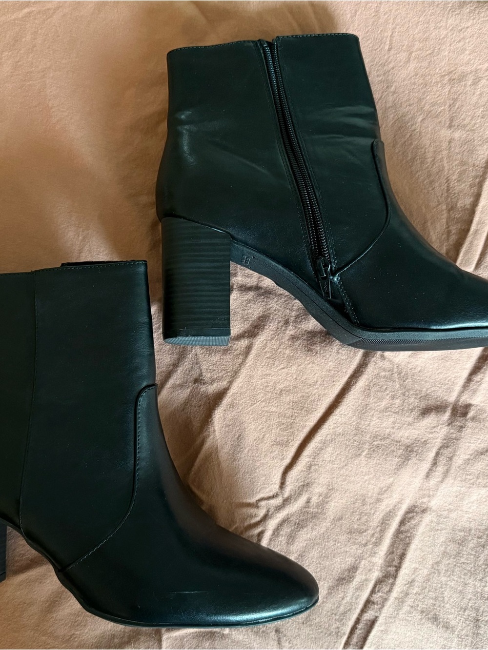 Old Navy Black Heeled Ankle Boots